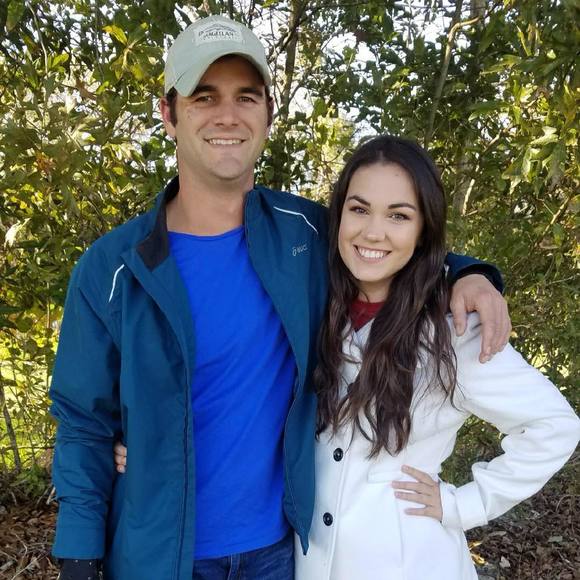 Meet your Posher, Mandee Rae McDonald! - Picture 1 of 1